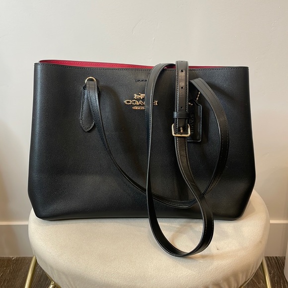 Coach Handbags - Black leather Coach bag
